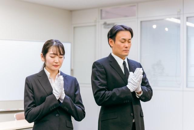 未経験OK/しっかり稼げる葬儀の司会/WワークOK/働き方をお知らせください♪葬儀の司会