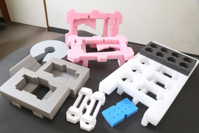 当社では企業様の商品規格に合わせて様々な自社製品を提案していきます。