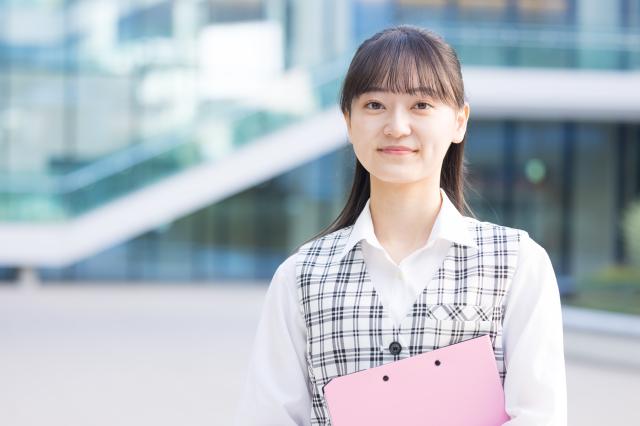 ≪時給1550円♪小規模の内科病院での医療事務≫