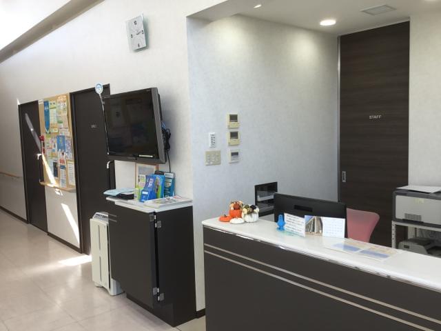 勤務先はJR「信太山」駅から徒歩2分の駅チカ!
マイカー通勤可&駐車場も完備しています◎