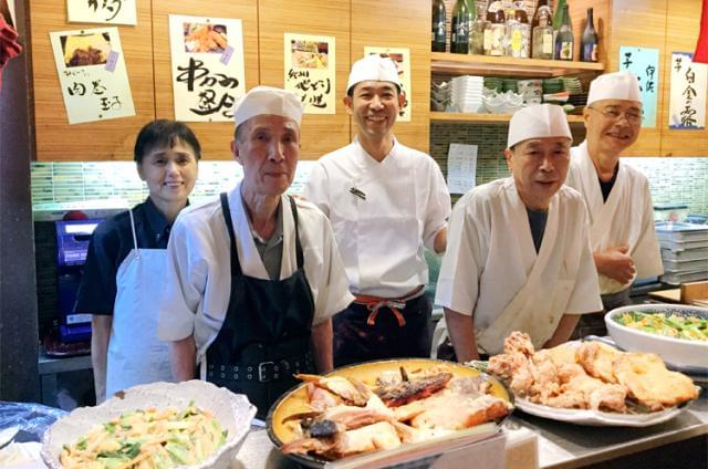 30~60代の幅広い年代のスタッフが活躍中!あなたも自分らしくお仕事できますよ♪