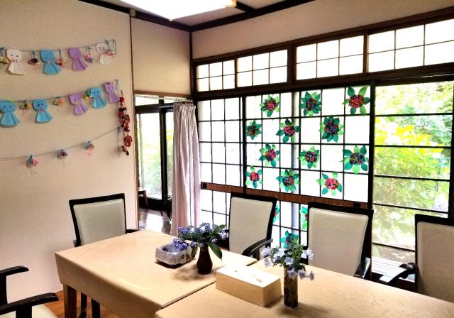 介護パート／土日祝休み／日勤のみ／未経験者歓迎／一軒家の家庭的なデイサービスで一緒に働きませんか！デイサービスでの介護スタッフ