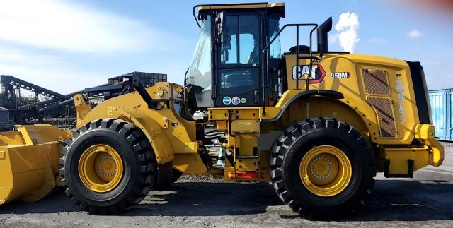 ≪姫路市大津区または飾磨区≫ 土木・建材の会社で重機オペレーター　資格を活かせる！マイカー通勤可重機オペレーター（タイヤショベル、バックホウ）＋構内作業員