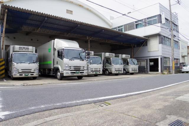 ＼品質を保ちながら食材をお届け！／
運転免許を活かし、ルート配送ドライバーとして活躍しませんか？