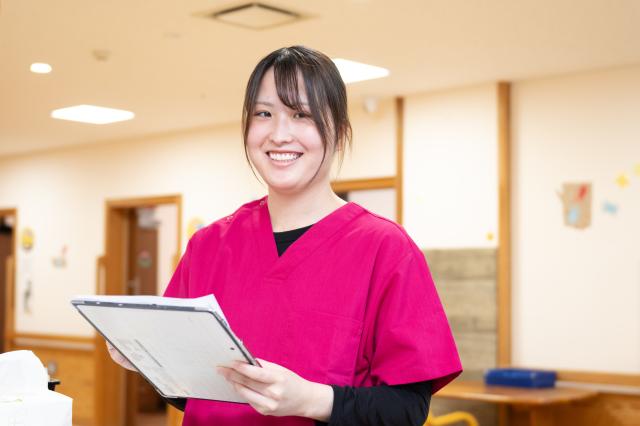 急募！！未経験・無資格OK/普通免許要/経験者優遇！障がい者施設での生活支援員・福岡市西区施設入所支援・生活介護　生活支援員