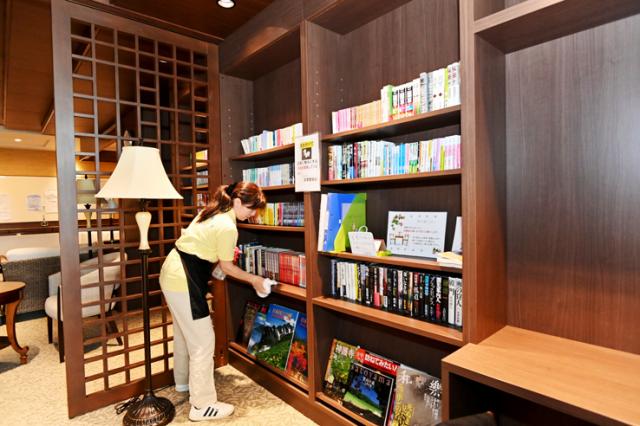 ≪和泉市≫［シニア向け分譲マンション清掃業務全般］月収例42,480〜63,720円和泉市伏屋町　シニア分譲マンション清掃スタッフ