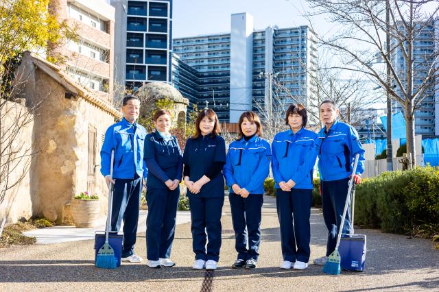 男女共に様々な年齢の方が活躍しています