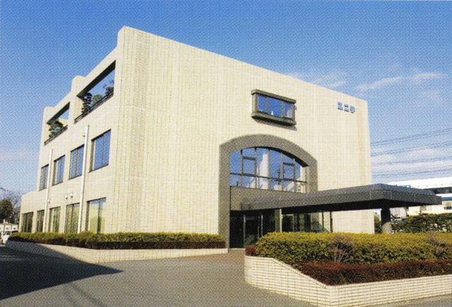 勤務地は、埼玉県草加市の工業団地内。
車通勤OKだから通いやすさばっちりです◎