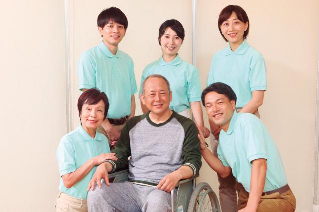 常勤ヘルパー・登録ヘルパーのパートスタッフも同時募集中!
詳しくはお気軽にお問い合わせください。