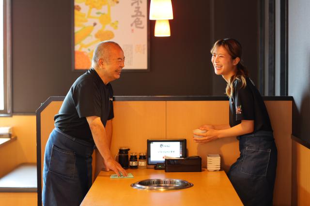 オープン前なので接客することもありません。
飲食店で働くことが初めての方、接客は苦手という方も、安心して始められますよ。