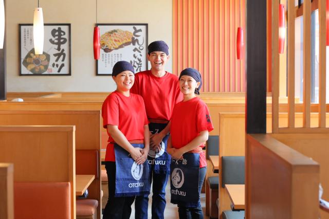 オープン前なので接客することもありません。
飲食店で働くことが初めての方、接客は苦手という方も、安心して始められますよ。