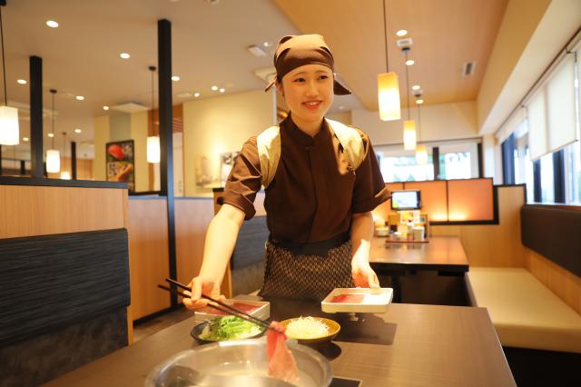 「1日3時間だけ♪」など、短時間で働く学生さんが多数在籍しています◎