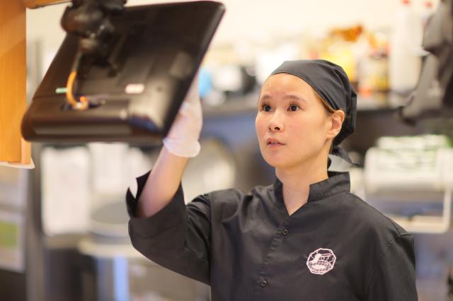 オープニングスタッフ募集／11月後半オープン予定／ホール・キッチンスタッフホール・キッチンスタッフ