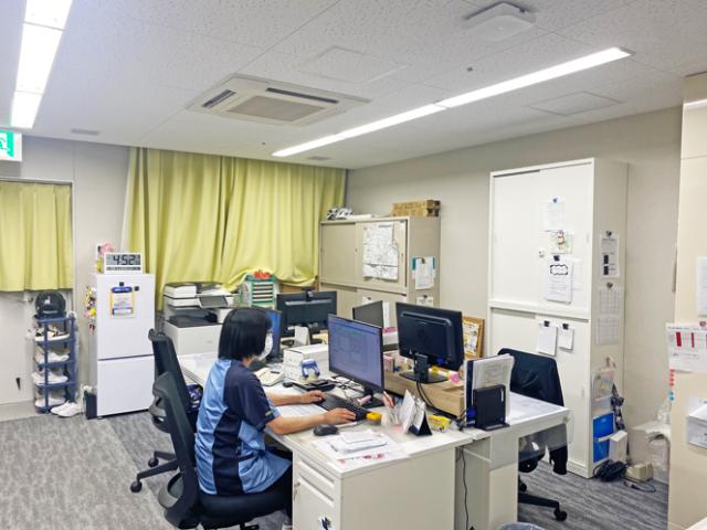 ご利用者様はもちろん、働くスタッフにも居心地のいい環境を一緒につくっていきましょう。