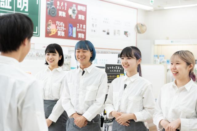 仕事を通して、コミュニケーション力や接客スキル、カメラの操作方法や知識などを学べます!