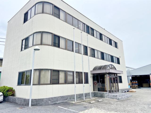 前向きで責任感を持って取り組める方
チームワークを大切にできる方を
お待ちしています。見学OK(要連絡)!