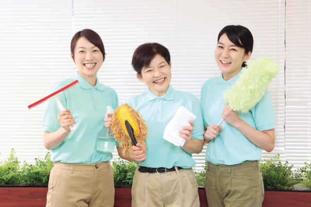 シニア世代が活躍している清掃のお仕事です。
午前の短時間を有効活用しませんか?