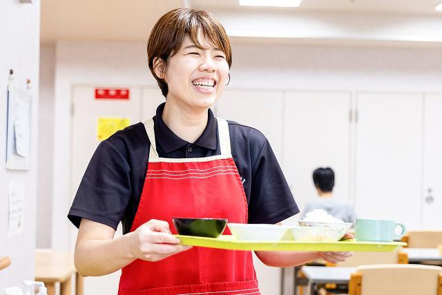 即日勤務可｜大阪市福島区｜日勤のみ×土日祝休み｜正職員登用で将来も安心◎障がい者支援施設での管理栄養士