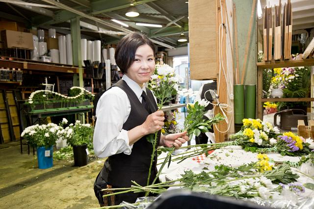 平日のみ、土日のみのご希望もOK!残業はなく、しっかり稼ぎたい方はフルタイム勤務もOKです♪