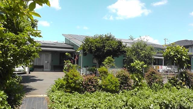 自然に囲まれた高齢者デイサービス（定員30名）　60代以上の方活躍中！土日祝休み！夏・冬休みあり！デイサービスでの介護業務及び送迎