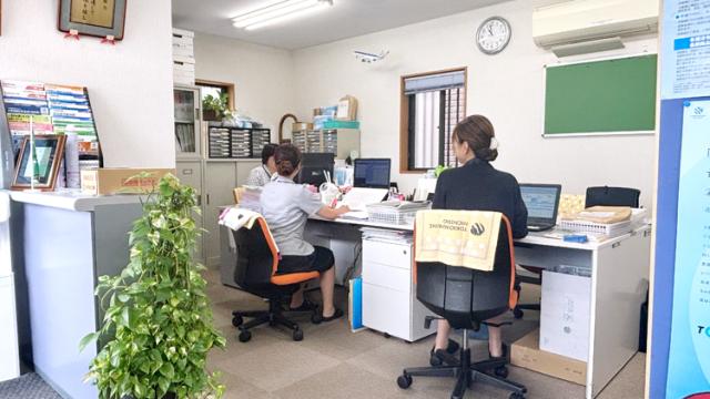 ☆20代・30代・40代も活躍中!保険代理店ですが、保険以外のお困りごとにも寄り添う独自のサービスも好評です♪