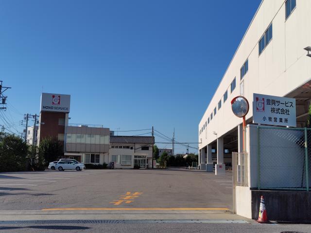 冷暖房完備だから季節に関係なく快適に作業に取り組めます！
車・バイク・自転車通勤OK！