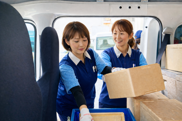 必要なのはAT免許のみ｜夕食お弁当配達・軽貨物ドライバー／12〜17時の勤務が基本！充実の福利厚生員定着率95.7％！