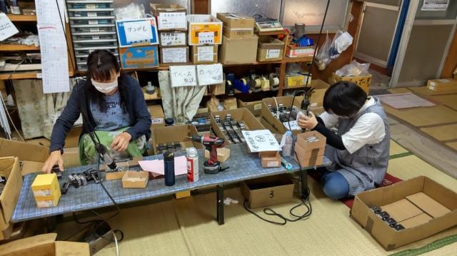 ≪経験不問≫ 完全週休２日制・働きやすい職場です軽作業（スポーツ製品等の組み立て、梱包作業等）
