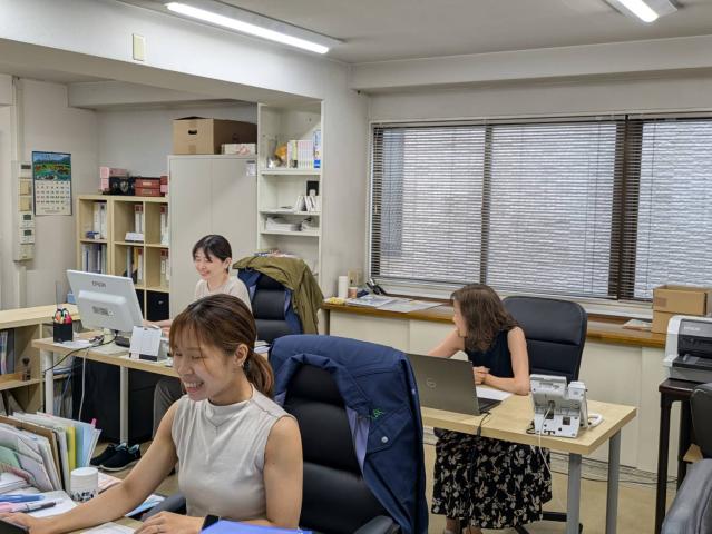 フルタイム勤務可能な方歓迎。
簡単なPC入力できればOK