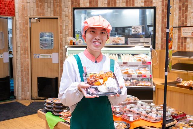 【惣菜】未経験歓迎！10〜60代活躍中！日数・時間相談OK！食品スーパーの惣菜スタッフ