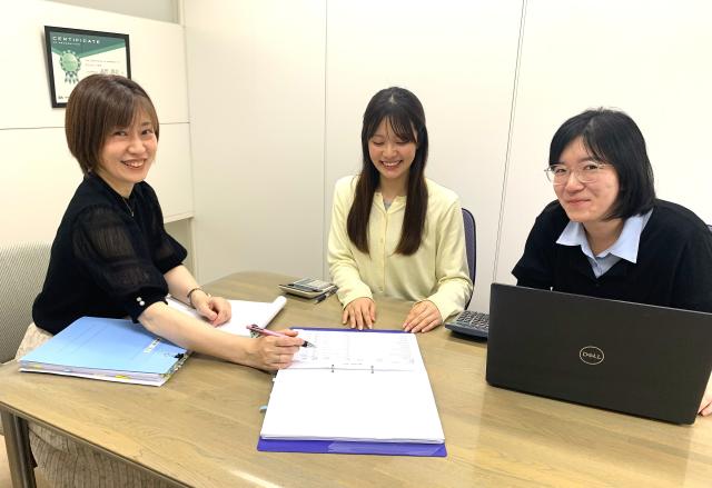 先輩社員3名の声をご紹介！！少しでも興味をお持ちの方は、ぜひ気軽にお問い合わせください！