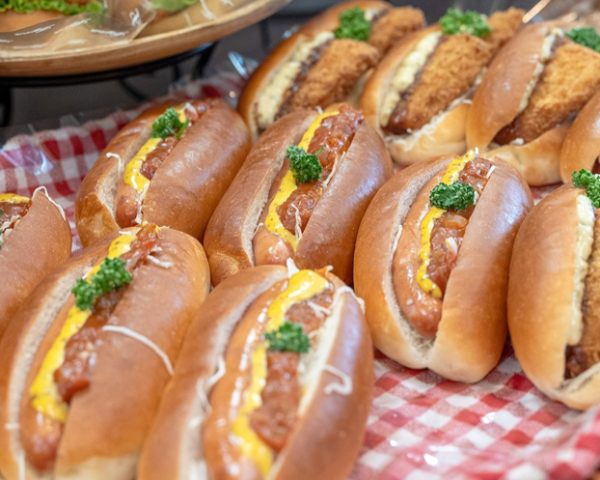 【放課後にも最適】大学生・主婦（夫）・60歳以上の方歓迎／パンづくりと接客／週1日〜／扶養内勤務OKパン屋さんの販売・調理スタッフ