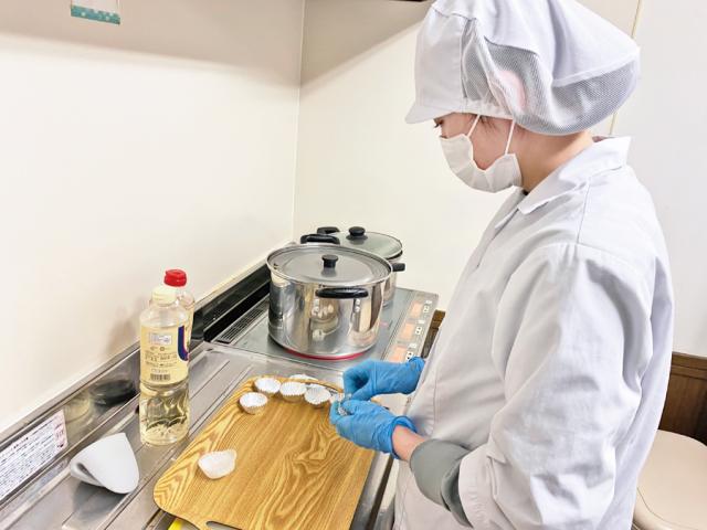 子どもたちが美味しそうに食べる姿を見られる、
とってもやりがいのあるお仕事です。