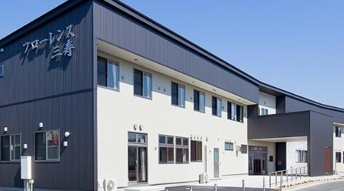 どちらも無資格・未経験スタートを応援！
資格取得支援制度があるので、スキルアップを図れますよ。