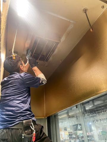 日勤の日給12,000円〜でしっかり稼げるお仕事!
働き方の希望などは気軽にご相談ください。