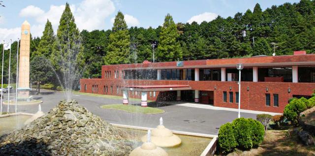 ゴルフ場の清掃スタッフ／未経験歓迎／50代・60代活躍中／お得にラウンドできる日もあり♪ゴルフ場清掃スタッフ