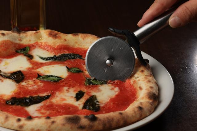 求ム、調理経験者！港区の本格イタリアンで腕を磨くチャンス／フルタイム歓迎・副業可／柔軟なシフトが魅力ホールスタッフ