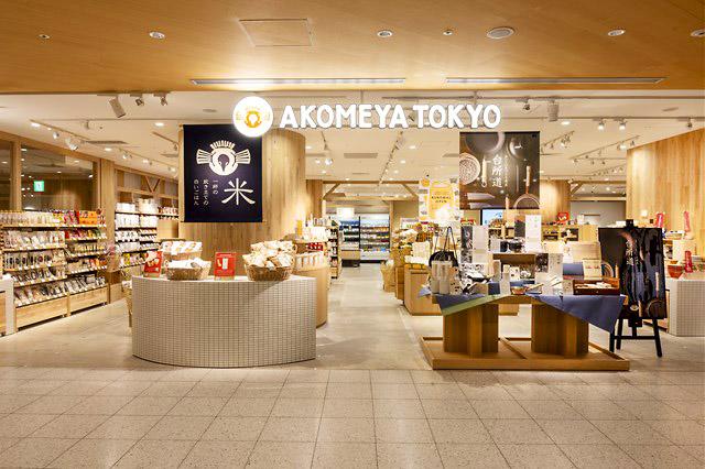 学歴や経験は問いません。
接客・販売やサービス職の経験者はイメージしやすいお仕事です。