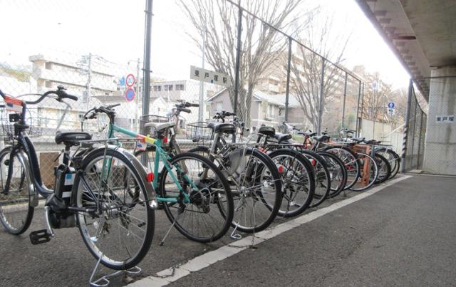 シニア世代が活躍している職場です。
あなたもここで新たなスタートを切りませんか♪