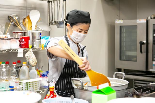 ☆地元に全力投球☆
「おいしい」を届けるやりがいのあるお仕事です！