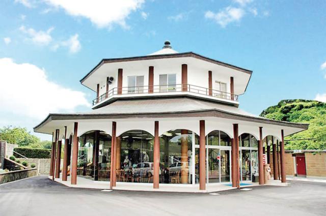 石材の輸入・販売、霊園開発を手掛けている会社です。
地域にそっと寄り添う会社を目指しています◎