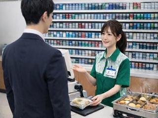 【コンビニエンスストア勤務経験者】スイーツが美味しいと評判！24時間営業のコンビニスタッフ！コンビニスタッフ