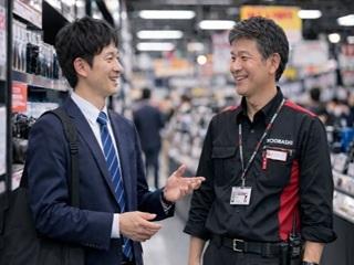 取引先の家電量販店を巡回し、新商品の紹介売り場設営に関する手配などを行うお仕事！新規営業などは一切ありませんのでご安心ください◎