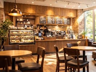 カフェスタッフ