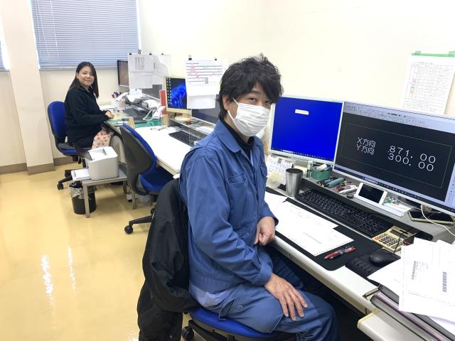 スタッフ同士の人間関係が良く、定着率は抜群!
CADっていうとハードル高そうですけど、そんなことなくて知識が無くてもスタート出来るんです。