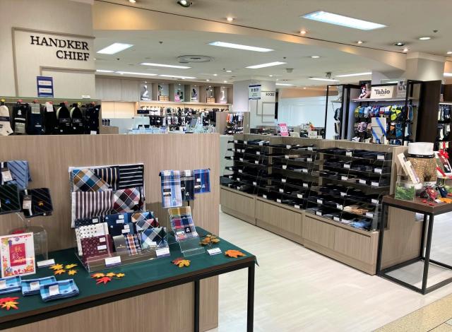 【アルバイト】未経験歓迎｜紳士洋品雑貨のカウンター接客・販売スタッフ募集　週3日★Wワーク可！百貨店紳士洋品雑貨売場接客販売スタッフ