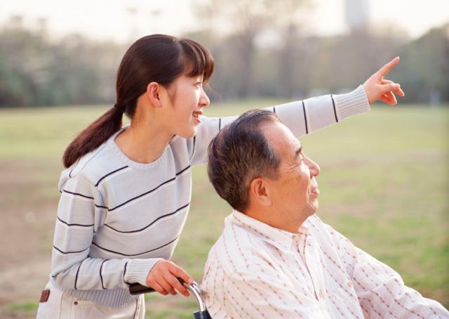 この先、大きな需要と安定を見込める「介護」の世界。
未経験者も今こそチャレンジの時です！