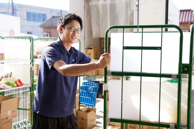 普通免許があれば、経験問わず歓迎!
作業は丁寧に教えます。希望により将来的なキャリアチェンジも可◎