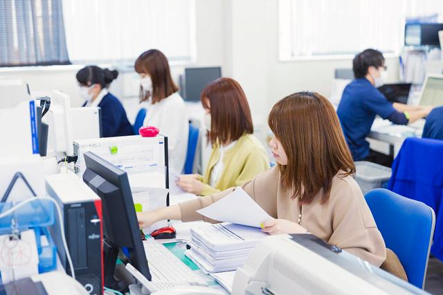 ＼業務のイロハを丁寧に指導／
安心して飛び込んできてください。