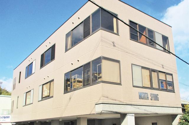 創業100年以上、堅実な経営で社員の幸福度アップを目指します！